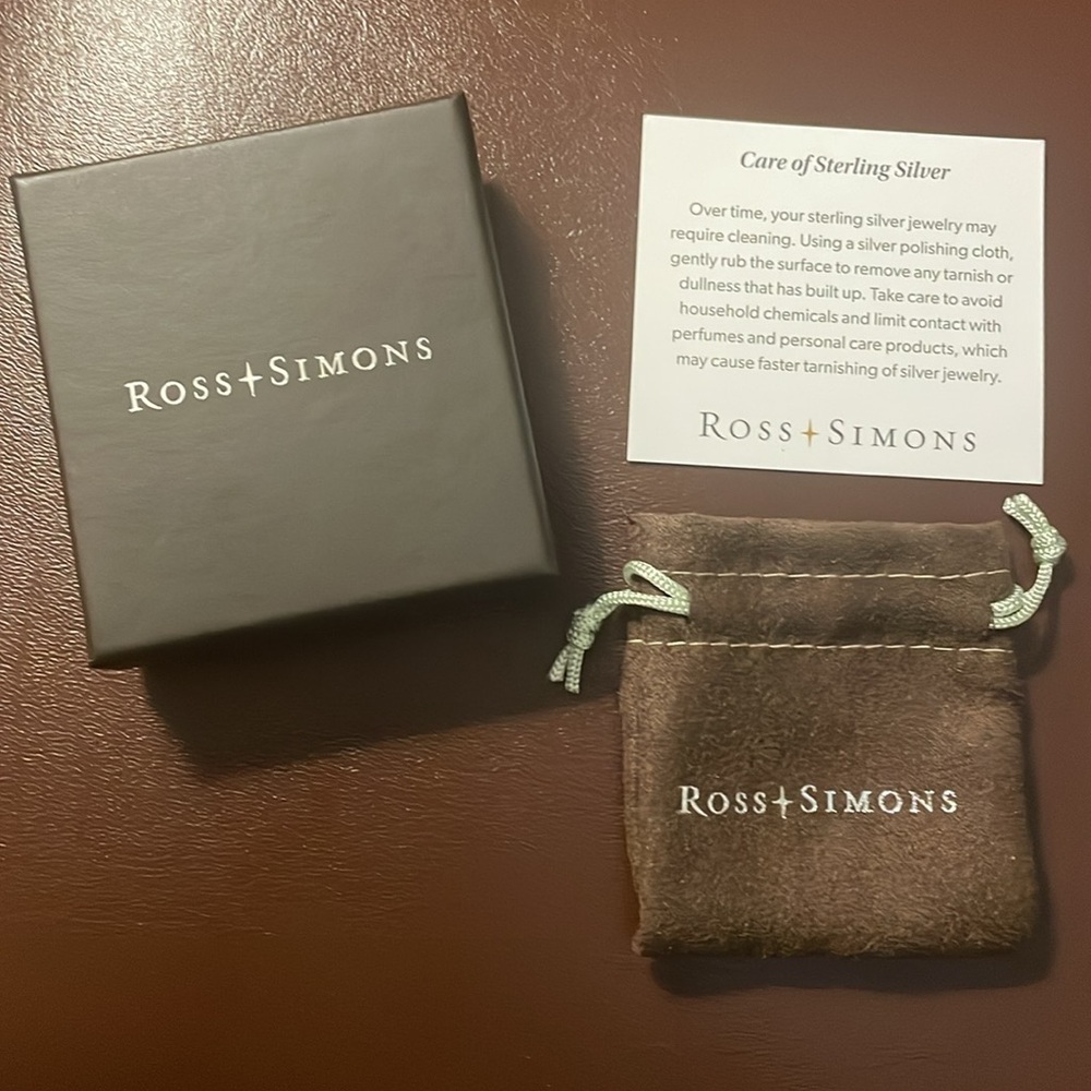 Ross + Simons empty gift box with dust cover pouch